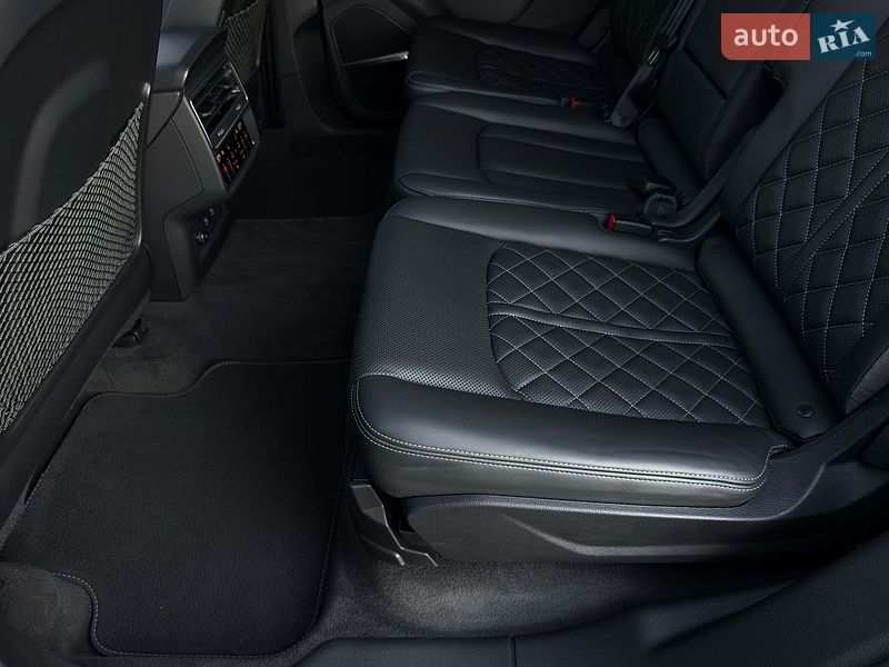 Позашляховик / Кросовер Audi SQ7 2020 в Луцьку