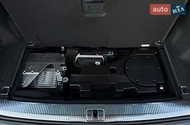 Позашляховик / Кросовер Audi SQ7 2020 в Луцьку