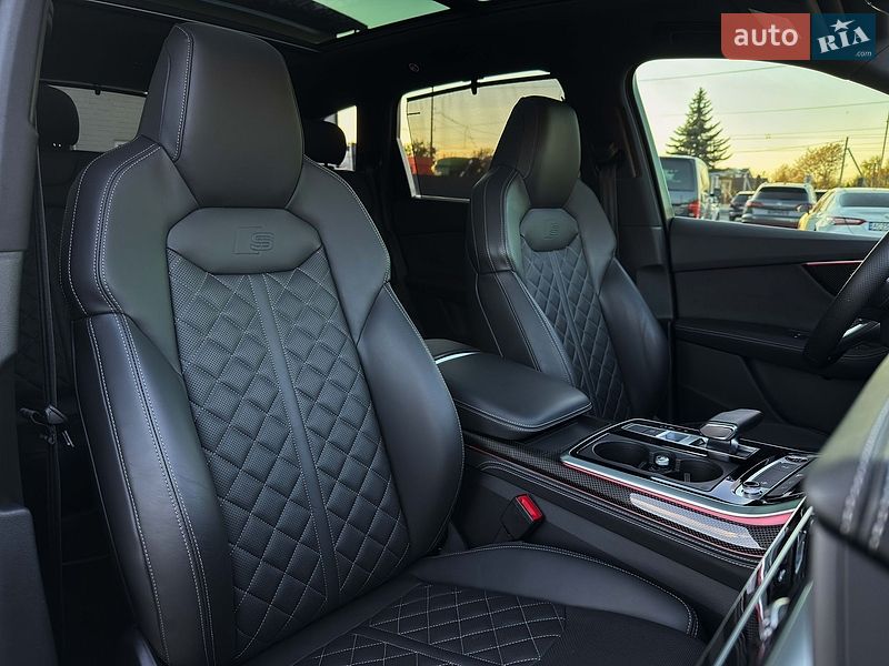 Позашляховик / Кросовер Audi SQ7 2020 в Луцьку