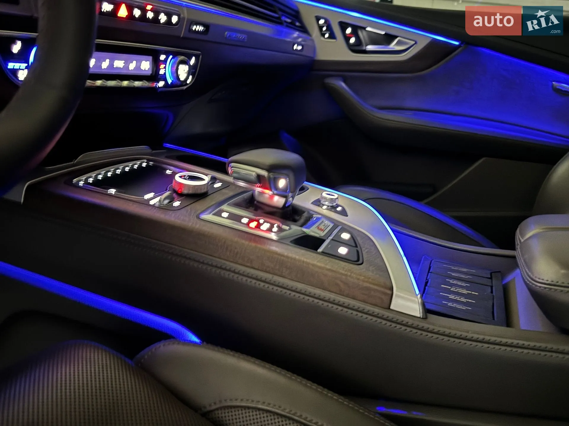 2017 Audi SQ7 - мініатюра 2