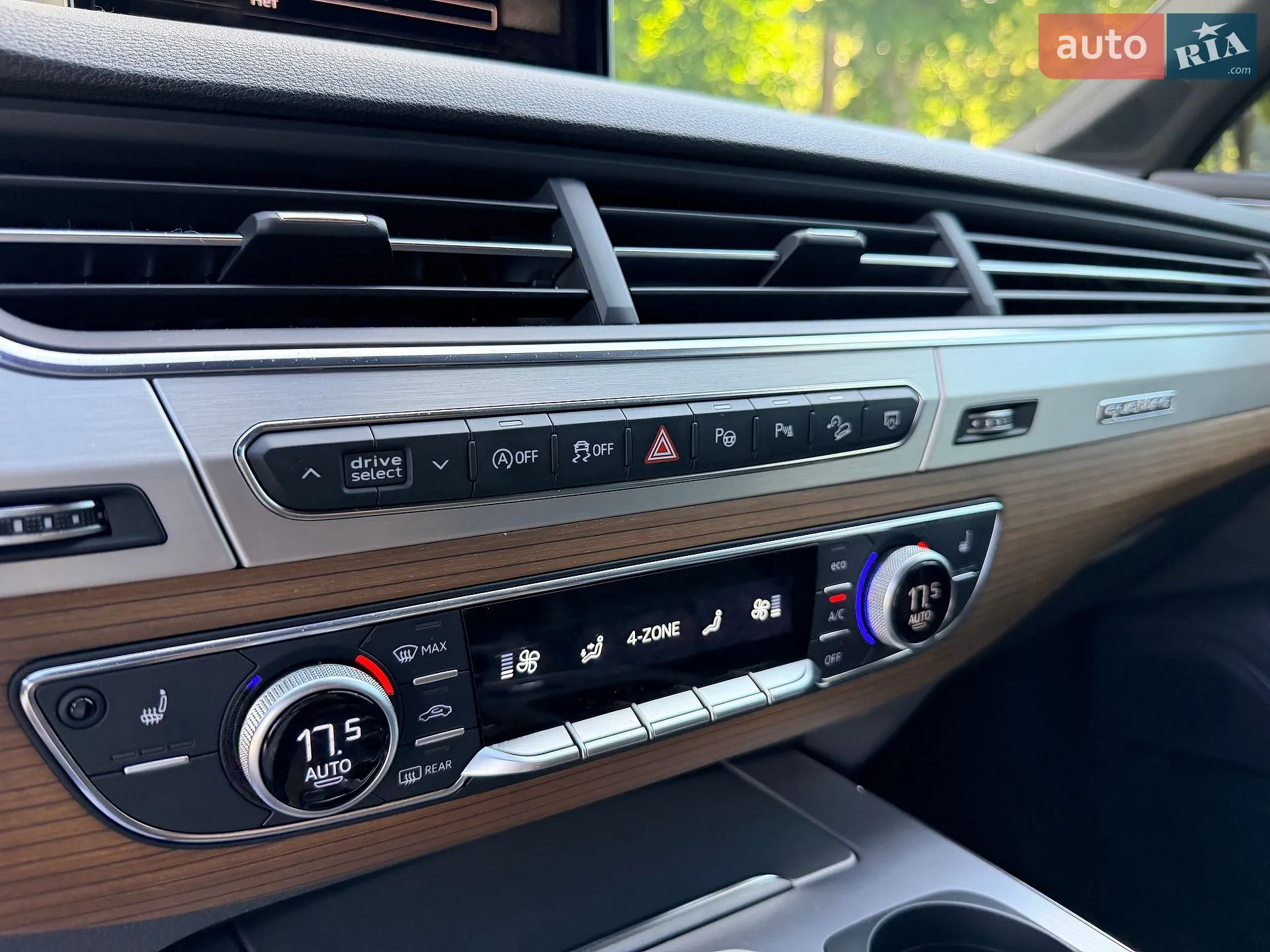 2018 Audi SQ7 - мініатюра 103