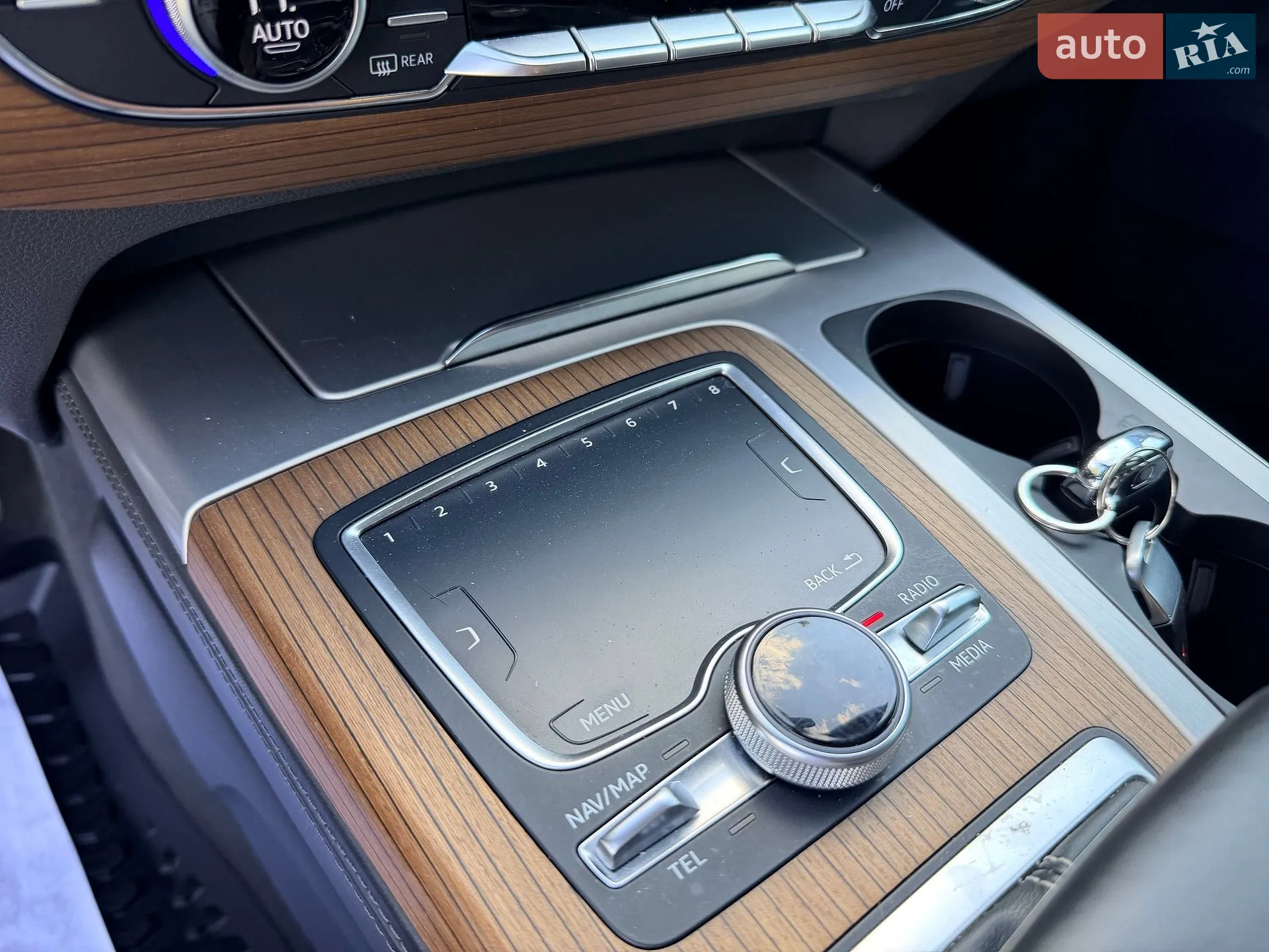 2018 Audi SQ7 - мініатюра 110