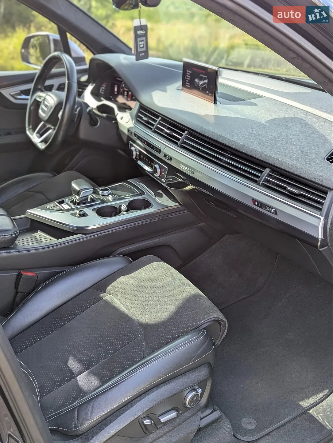 2017 Audi SQ7 - мініатюра 23