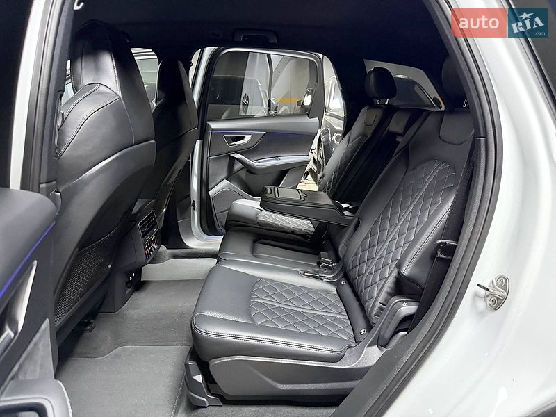 Позашляховик / Кросовер Audi SQ7 2024 в Києві