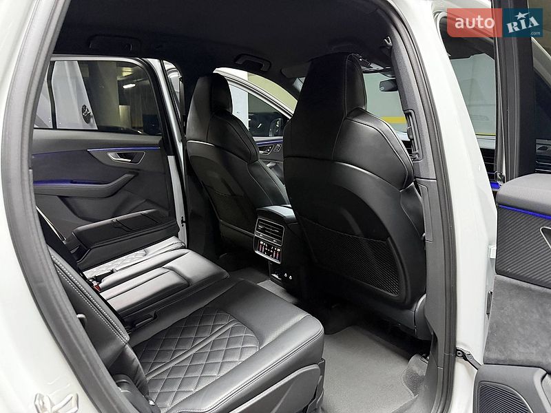 Позашляховик / Кросовер Audi SQ7 2024 в Києві