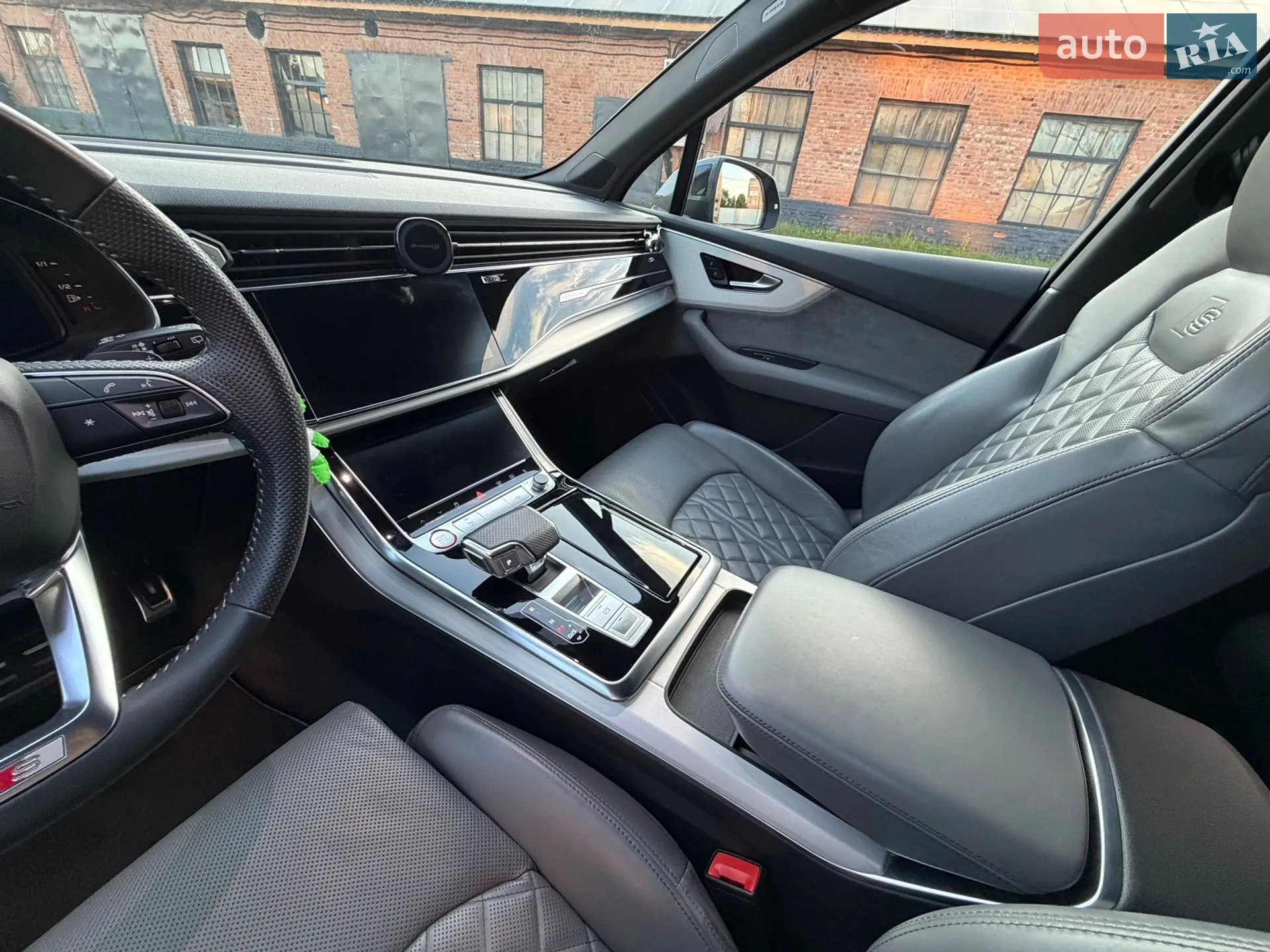 2019 Audi SQ7 - мініатюра 18