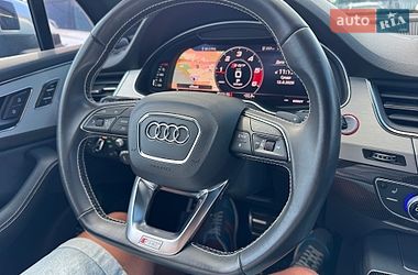 Внедорожник / Кроссовер Audi SQ7 2017 в Тернополе