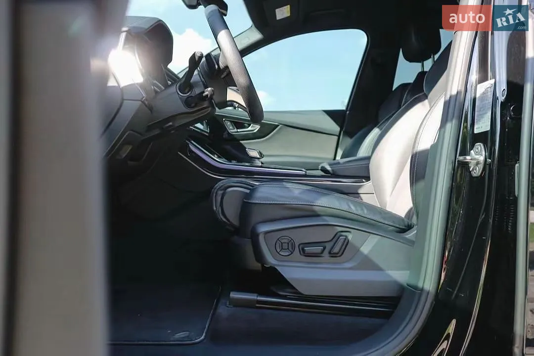 2023 Audi SQ7 - мініатюра 28