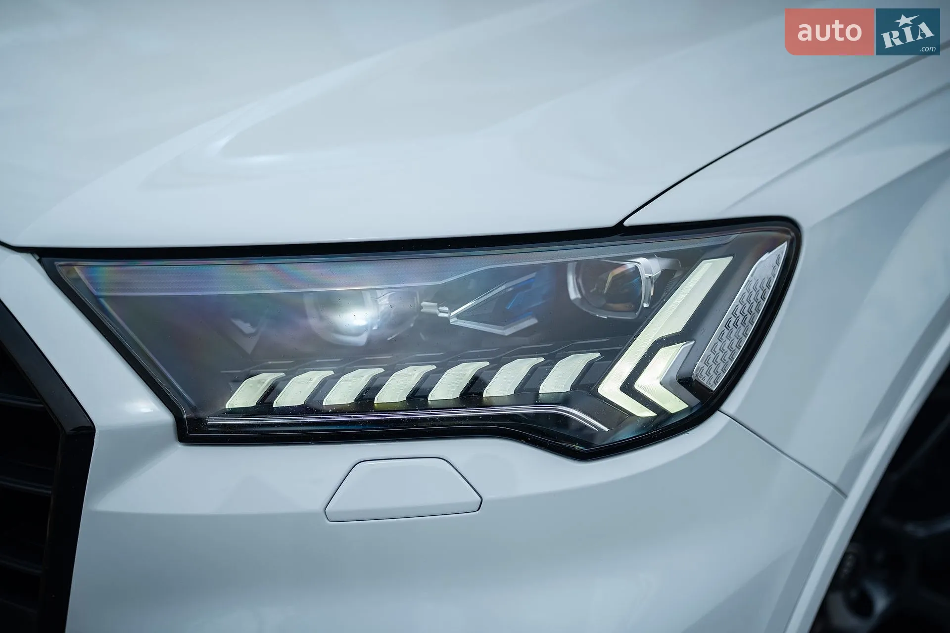 2023 Audi SQ7 - мініатюра 8