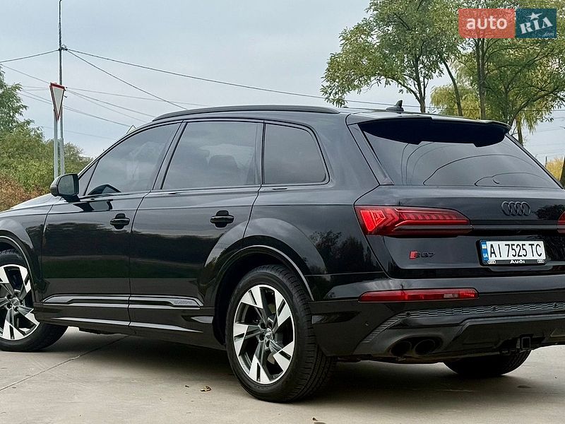 Внедорожник / Кроссовер Audi SQ7 2020 в Киеве