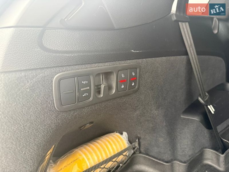 Внедорожник / Кроссовер Audi SQ7 2020 в Киеве