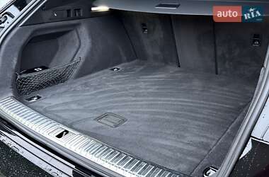 Внедорожник / Кроссовер Audi SQ8 e-tron 2023 в 