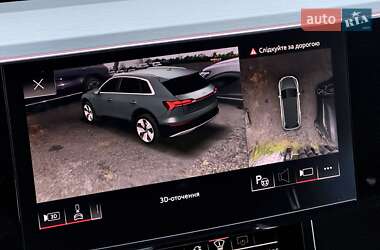 Внедорожник / Кроссовер Audi SQ8 e-tron 2023 в 