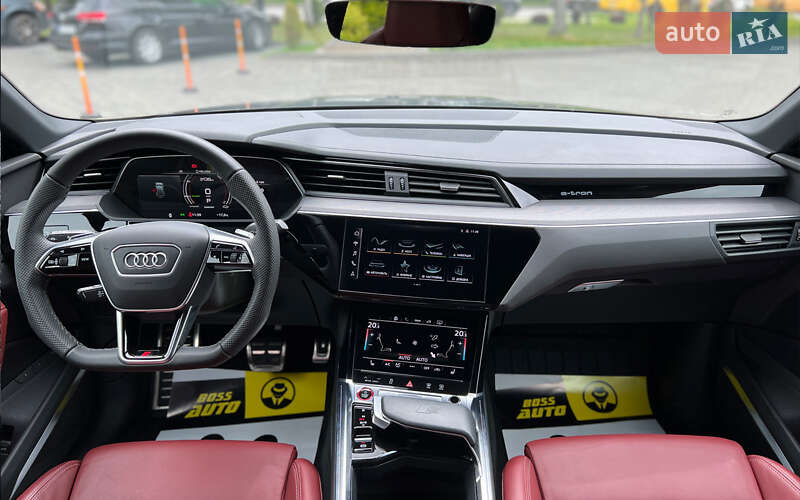 Внедорожник / Кроссовер Audi SQ8 e-tron 2023 в Львове