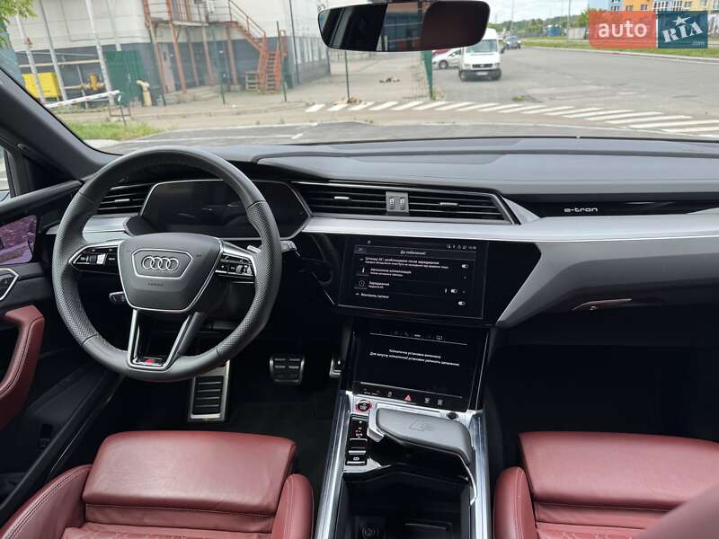 Внедорожник / Кроссовер Audi SQ8 e-tron 2023 в Киеве