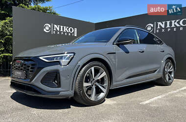 Внедорожник / Кроссовер Audi SQ8 e-tron 2023 в 