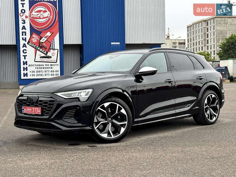 Внедорожник / Кроссовер Audi SQ8 e-tron 2023 в Киеве