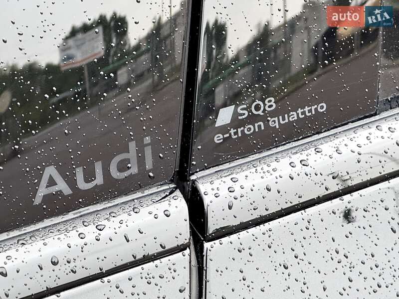 Внедорожник / Кроссовер Audi SQ8 e-tron 2023 в Киеве