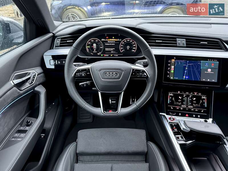 Внедорожник / Кроссовер Audi SQ8 e-tron 2023 в Киеве