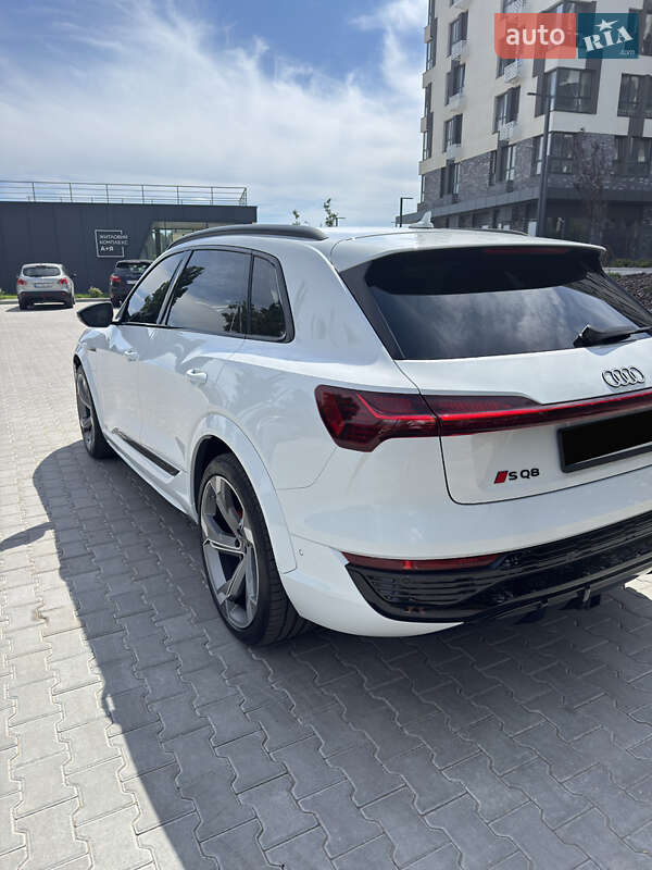 Внедорожник / Кроссовер Audi SQ8 e-tron 2023 в Кропивницком
