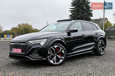 Внедорожник / Кроссовер Audi SQ8 e-tron 2024 в 