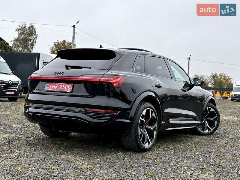 Позашляховик / Кросовер Audi SQ8 e-tron 2024 в Ковелі