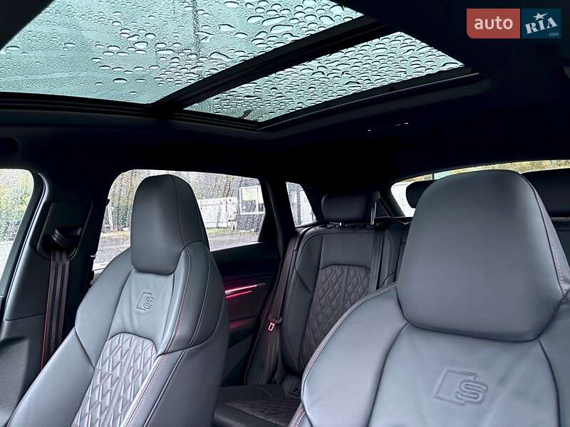 Позашляховик / Кросовер Audi SQ8 e-tron 2024 в Ковелі