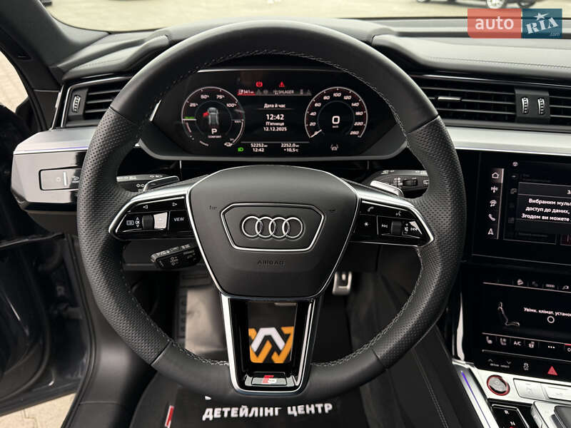 Внедорожник / Кроссовер Audi SQ8 e-tron 2023 в Мукачево