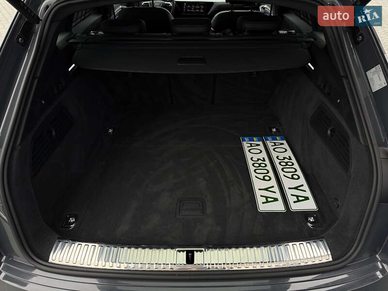 Внедорожник / Кроссовер Audi SQ8 e-tron 2023 в Мукачево