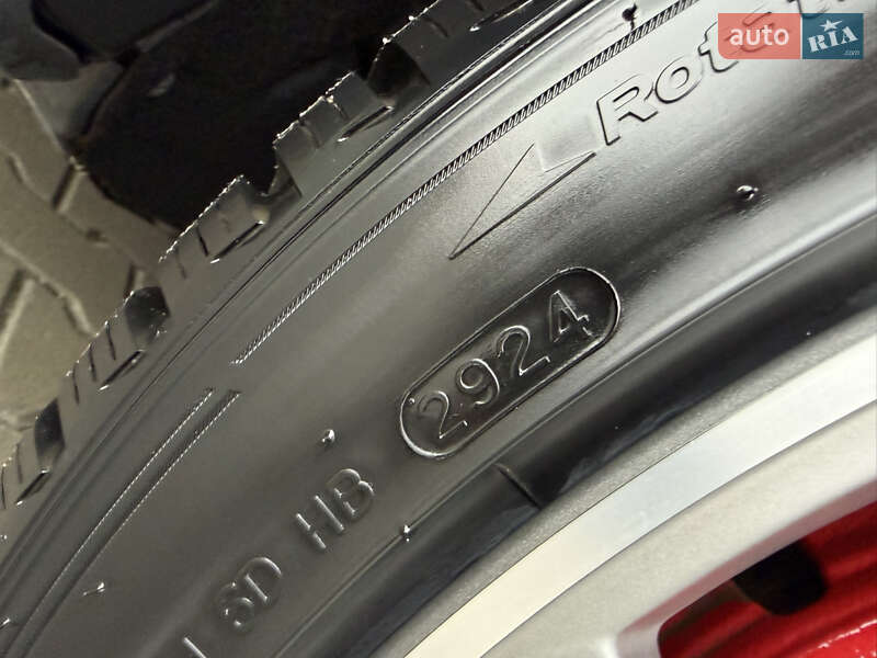 Внедорожник / Кроссовер Audi SQ8 e-tron 2023 в Мукачево