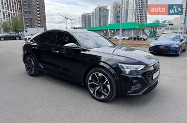 Внедорожник / Кроссовер Audi SQ8 Sportback e-tron 2023 в 