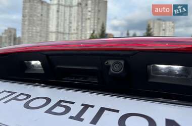 Внедорожник / Кроссовер Audi SQ8 Sportback e-tron 2023 в 