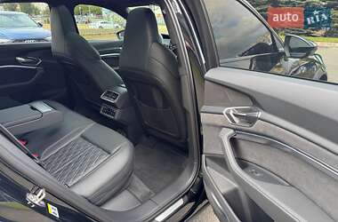 Внедорожник / Кроссовер Audi SQ8 Sportback e-tron 2023 в 