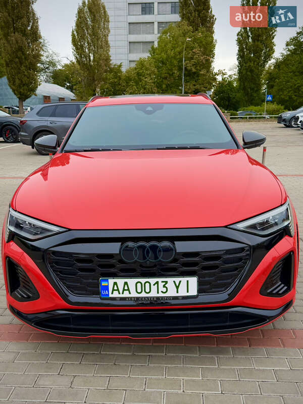 Внедорожник / Кроссовер Audi SQ8 Sportback e-tron 2023 в Киеве