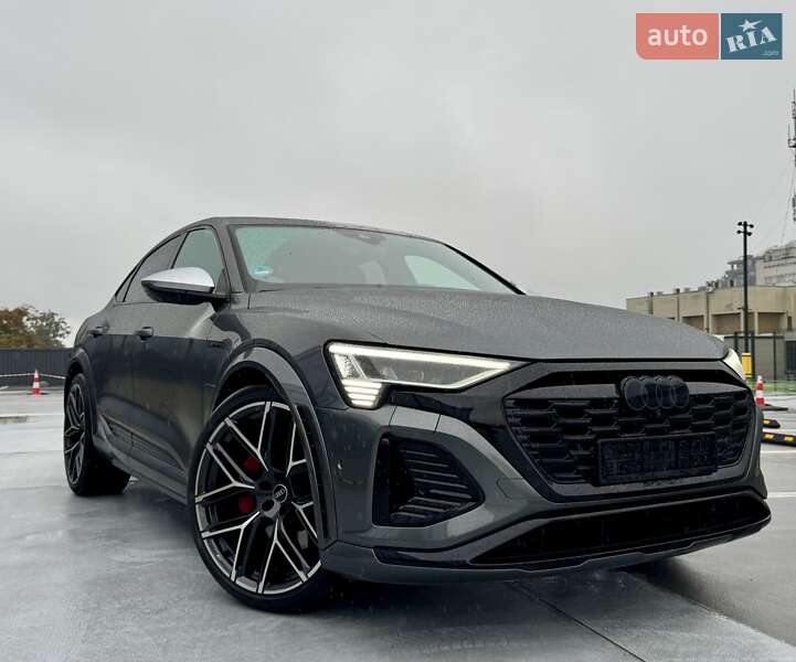Внедорожник / Кроссовер Audi SQ8 Sportback e-tron 2024 в Киеве