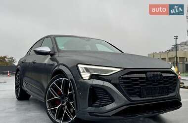 Внедорожник / Кроссовер Audi SQ8 Sportback e-tron 2024 в  Внедорожник / Кроссовер Audi SQ8 Sportback e-tron 2024 в