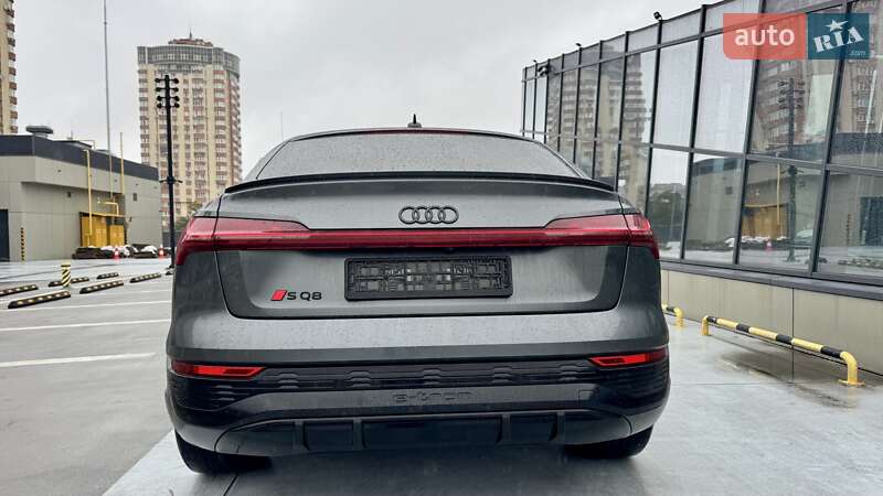 Внедорожник / Кроссовер Audi SQ8 Sportback e-tron 2024 в Киеве