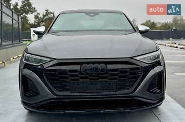 Внедорожник / Кроссовер Audi SQ8 Sportback e-tron 2024 в  фото 15 Внедорожник / Кроссовер Audi SQ8 Sportback e-tron 2024 в