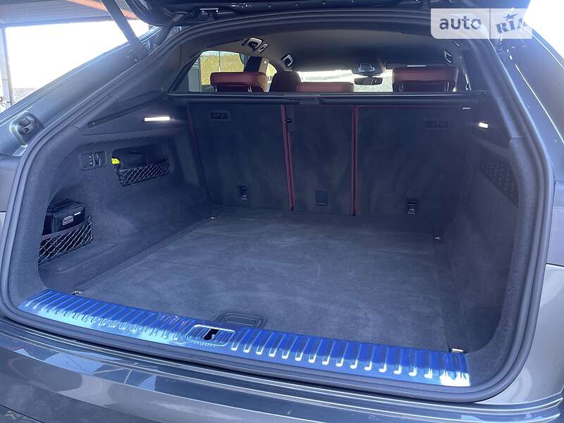 Внедорожник / Кроссовер Audi SQ8 2022 в Киеве