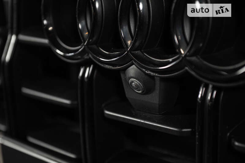 Внедорожник / Кроссовер Audi SQ8 2020 в Ужгороде