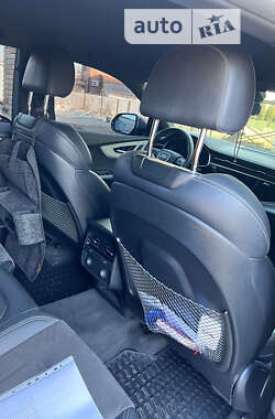 Позашляховик / Кросовер Audi SQ8 2020 в Дніпрі