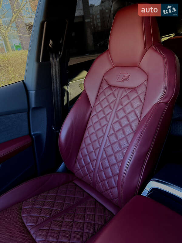 Внедорожник / Кроссовер Audi SQ8 2020 в Киеве