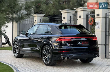 Позашляховик / Кросовер Audi SQ8 2021 в 