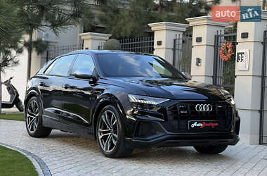 Позашляховик / Кросовер Audi SQ8 2021 в 