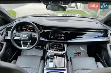 Позашляховик / Кросовер Audi SQ8 2021 в 