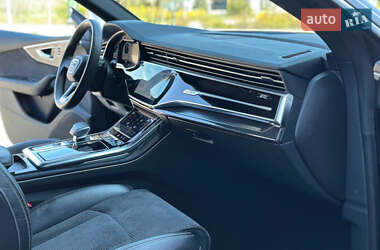 Внедорожник / Кроссовер Audi SQ8 2020 в 