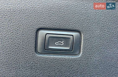 Внедорожник / Кроссовер Audi SQ8 2020 в 