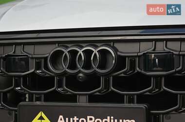 Позашляховик / Кросовер Audi SQ8 2024 в 