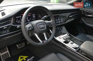 Позашляховик / Кросовер Audi SQ8 2024 в 