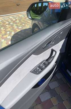 Внедорожник / Кроссовер Audi SQ8 2024 в 